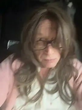 NinasNylonz online show from 05-12-26, 01:52