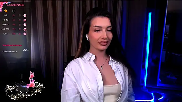 Laura Bess online show from 05-06-26, 08:14