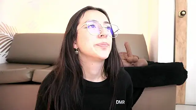Snapshot of Sweet_Sammy_ chatting on 04-14-26, 07:53 Sweet Sammy online show from 04-14-26, 07:53