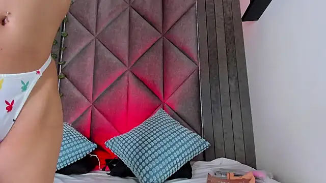 BriaConner  online show from 02-11-26, 02:49