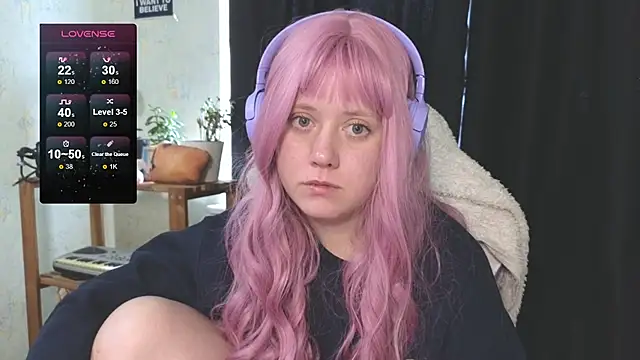 June shy0 online show from 09-25-25, 07:12