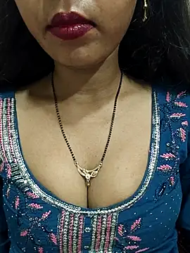 Snapshot of Sharmila-Singh chatting on 07-14-26, 01:06 Sharmila-Singh online show from 07-14-26, 01:06