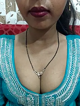 Snapshot of Sharmila-Singh chatting on 07-16-26, 06:19 Sharmila-Singh online show from 07-16-26, 06:19