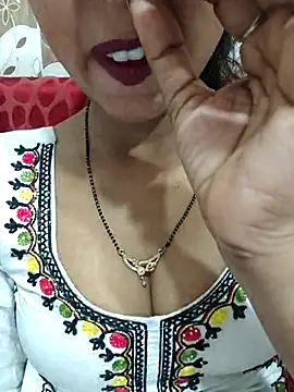 Snapshot of Sharmila-Singh chatting on 07-17-26, 07:04 Sharmila-Singh online show from 07-17-26, 07:04