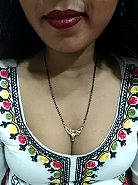 Snapshot of Sharmila-Singh chatting on 07-25-26, 07:44 Sharmila-Singh online show from 07-25-26, 07:44