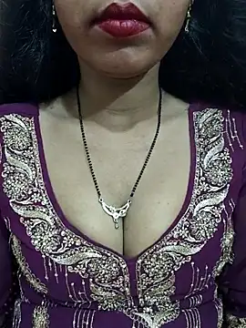 Snapshot of Sharmila-Singh chatting on 08-03-26, 09:04 Sharmila-Singh online show from 08-03-26, 09:04