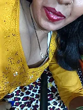 Snapshot of Sharmila-Singh chatting on 08-07-26, 08:11 Sharmila-Singh online show from 08-07-26, 08:11