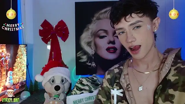 maxiy 001 online show from 12-20-24, 06:08