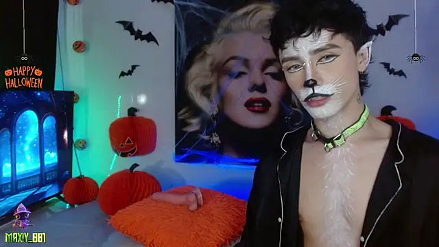 maxiy 001 online show from 10-21-25, 12:22