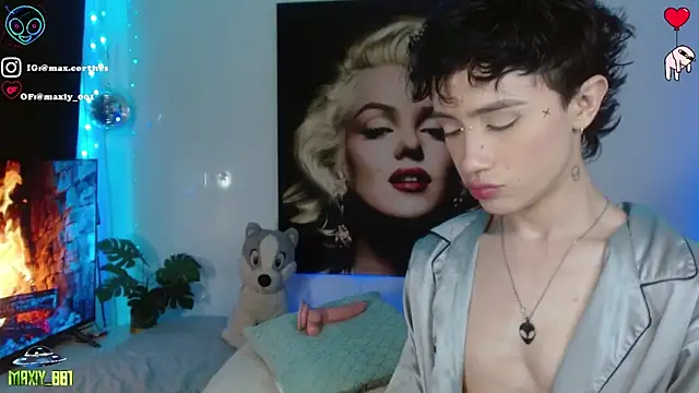 maxiy 001 online show from 02-18-26, 08:54