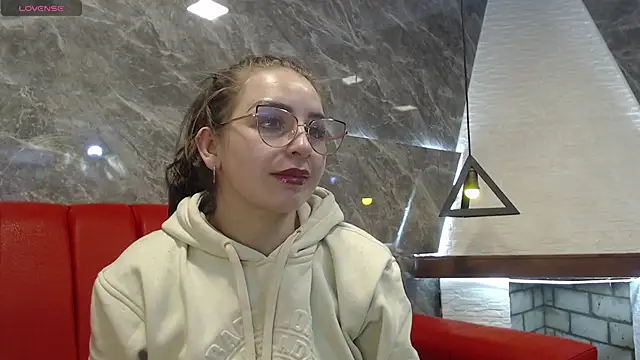 Snapshot of _isaabellaa chatting on 01-18-25, 11:21 isaabellaa online show from 01-18-25, 11:21