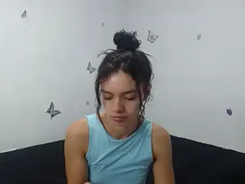 Snapshot of helen_kinett chatting on 03-13-25, 11:08 helen kinett online show from 03-13-25, 11:08