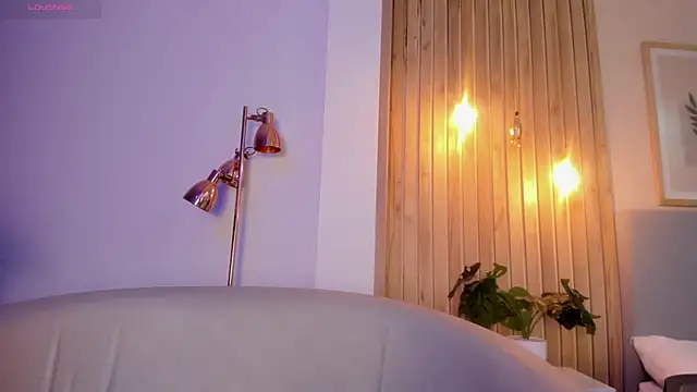 AriRobert  online show from 10-09-25, 03:26