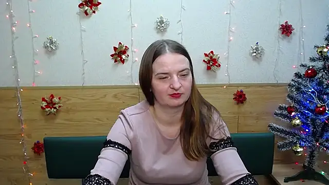 Snapshot of FreyaDak chatting on 01-08-25, 12:17 FreyaDak online show from 01-08-25, 12:17