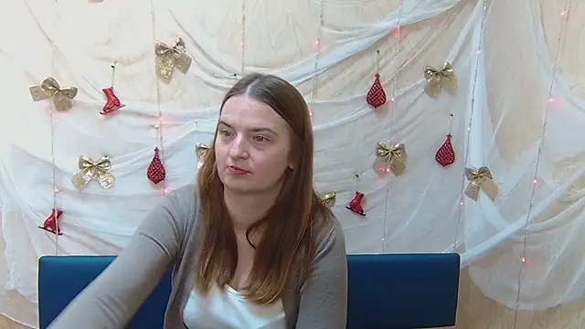 Snapshot of FreyaDak chatting on 01-11-25, 12:18 FreyaDak online show from 01-11-25, 12:18