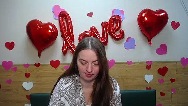 Snapshot of FreyaDak chatting on 02-15-25, 06:12 FreyaDak online show from 02-15-25, 06:12