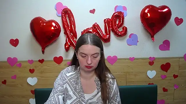 Snapshot of FreyaDak chatting on 02-15-25, 03:28 FreyaDak online show from 02-15-25, 03:28