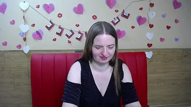 Snapshot of FreyaDak chatting on 03-08-25, 12:11 FreyaDak online show from 03-08-25, 12:11