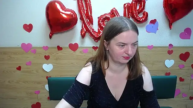 Snapshot of FreyaDak chatting on 03-13-25, 06:01 FreyaDak online show from 03-13-25, 06:01