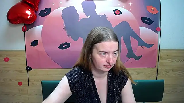 Snapshot of FreyaDak chatting on 09-13-25, 05:07 FreyaDak online show from 09-13-25, 05:07