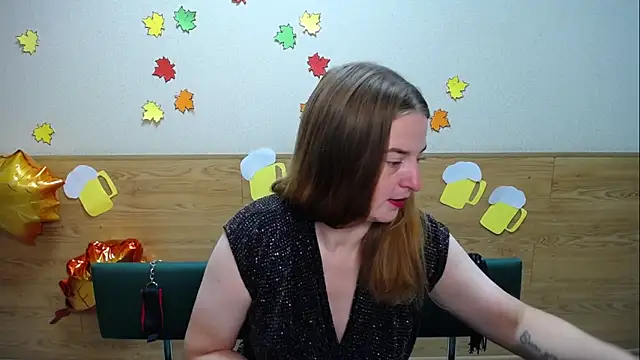 Snapshot of FreyaDak chatting on 09-21-25, 05:09 FreyaDak online show from 09-21-25, 05:09