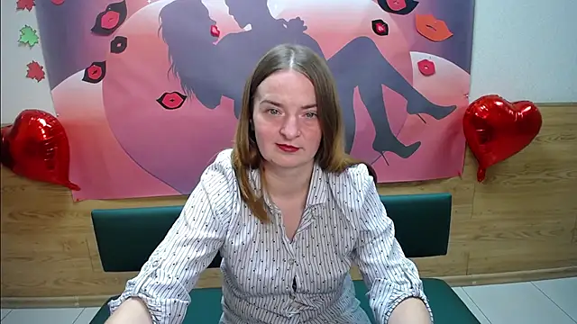 Snapshot of FreyaDak chatting on 10-09-25, 05:11 FreyaDak online show from 10-09-25, 05:11