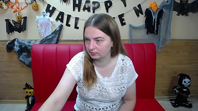 Snapshot of FreyaDak chatting on 11-09-25, 12:03 FreyaDak online show from 11-09-25, 12:03