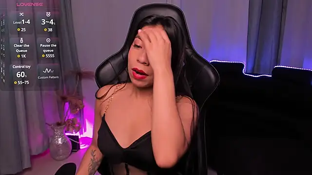 Mia Gothzx online show from 12-23-24, 12:19