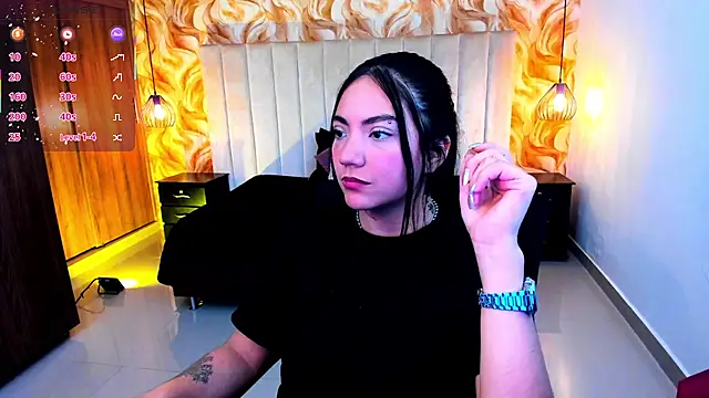 Snapshot of miichael_black chatting on 04-23-26, 04:31 miichael black online show from 04-23-26, 04:31