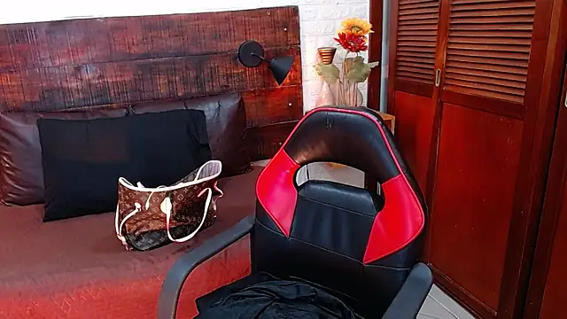 Celeste sanz online show from 12-31-24, 05:29