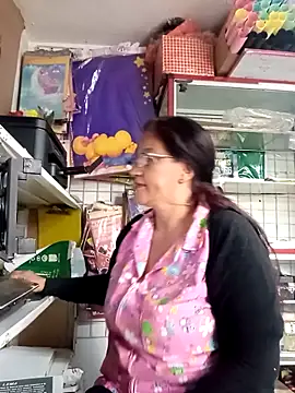 Snapshot of Edged_Hot69 chatting on 03-10-26, 03:06 Edged Hot69 online show from 03-10-26, 03:06