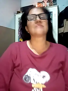 Snapshot of Edged_Hot69 chatting on 03-17-26, 02:05 Edged Hot69 online show from 03-17-26, 02:05