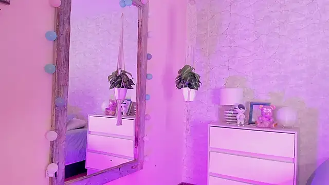 Snapshot of DahianaWalcott chatting on 12-07-24, 09:33 DahianaWalcott online show from 12-07-24, 09:33