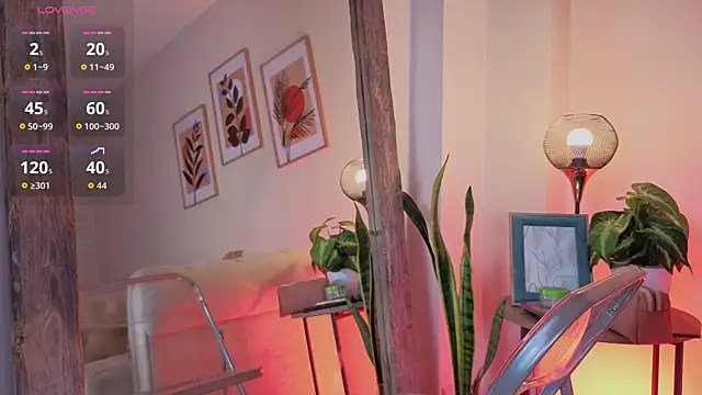 Snapshot of DahianaWalcott chatting on 10-03-25, 02:36 DahianaWalcott online show from 10-03-25, 02:36