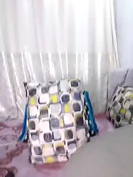 Snapshot of Cat_Sharisa chatting on 11-01-25, 07:49 Cat Sharisa online show from 11-01-25, 07:49