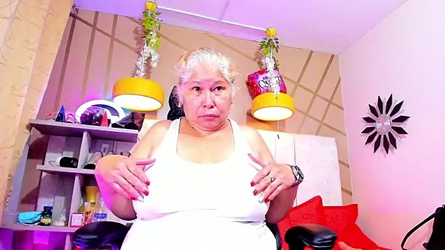 girl amada online show from 03-02-25, 03:24