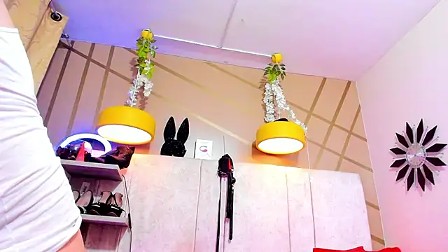 girl amada online show from 03-02-25, 09:31