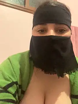 Snapshot of Miss-Soka chatting on 01-27-25, 05:47 Miss-Soka online show from 01-27-25, 05:47