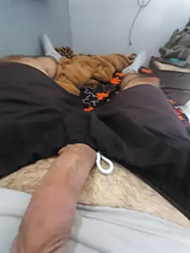 Snapshot of mfreitas005 chatting on 10-23-25, 04:06 mfreitas005 online show from 10-23-25, 04:06