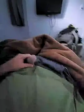 Snapshot of mfreitas005 chatting on 11-07-25, 03:56 mfreitas005 online show from 11-07-25, 03:56