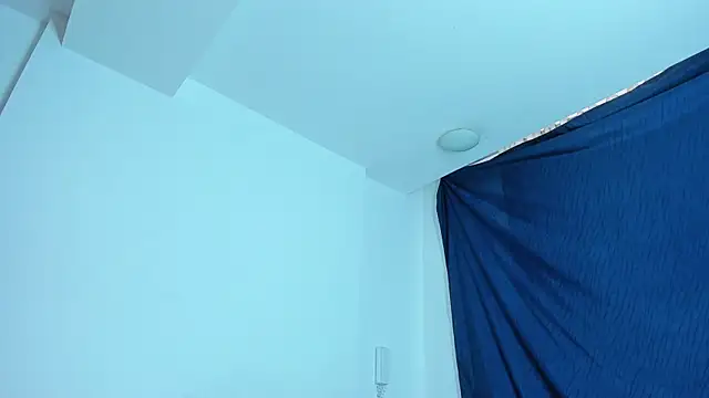 emiily15   online show from 01-31-25, 05:42