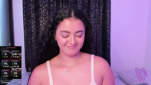 Snapshot of Adhara-zanne chatting on 03-05-25, 06:23 Adhara-zanne online show from 03-05-25, 06:23