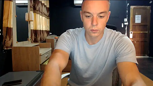 Snapshot of heilgarbest chatting on 04-03-26, 10:02 heilgarbest online show from 04-03-26, 10:02