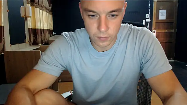 Snapshot of heilgarbest chatting on 04-04-26, 10:24 heilgarbest online show from 04-04-26, 10:24
