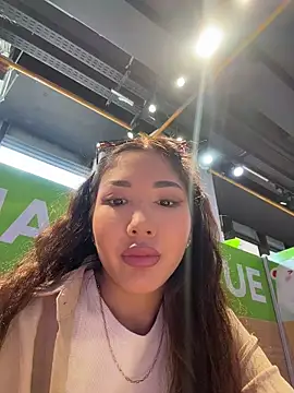 Snapshot of lean_lie8 chatting on 03-21-26, 02:27 lean lie8 online show from 03-21-26, 02:27