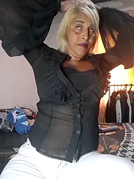 Goodgirlsue 77 online show from 05-10-26, 12:32