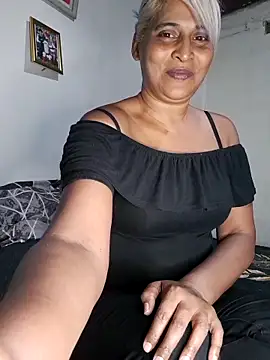 Goodgirlsue 77 online show from 06-07-26, 05:49