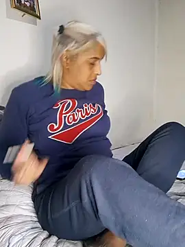 Goodgirlsue 77 online show from 06-13-26, 10:08