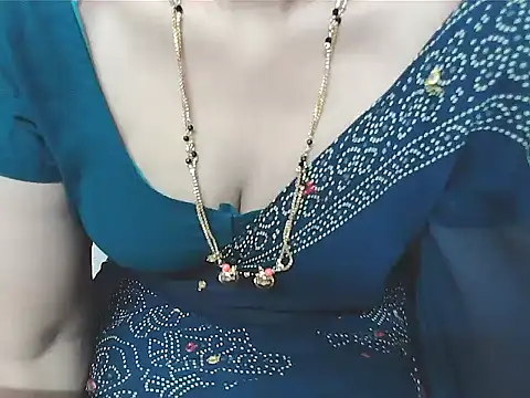 sunitha-3 online show from 09-18-25, 06:04