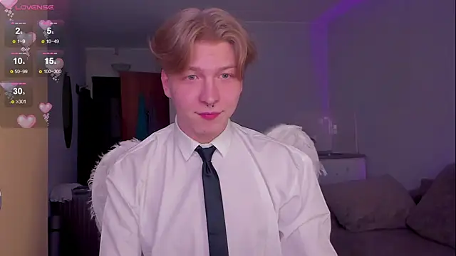 Snapshot of TheMikeSever chatting on 11-11-25, 09:09 TheMikeSever online show from 11-11-25, 09:09